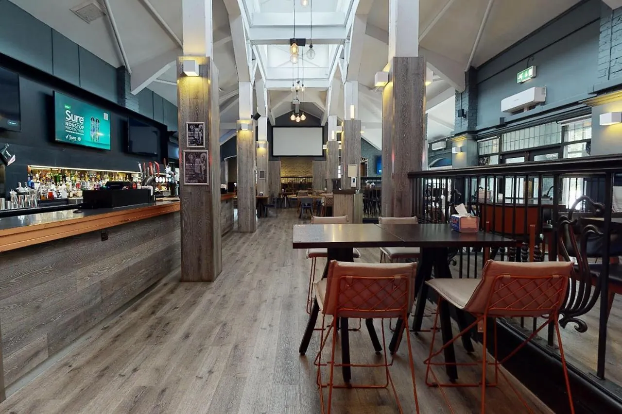 ***  Village Hotel Liverpool Whiston  Regno Unito